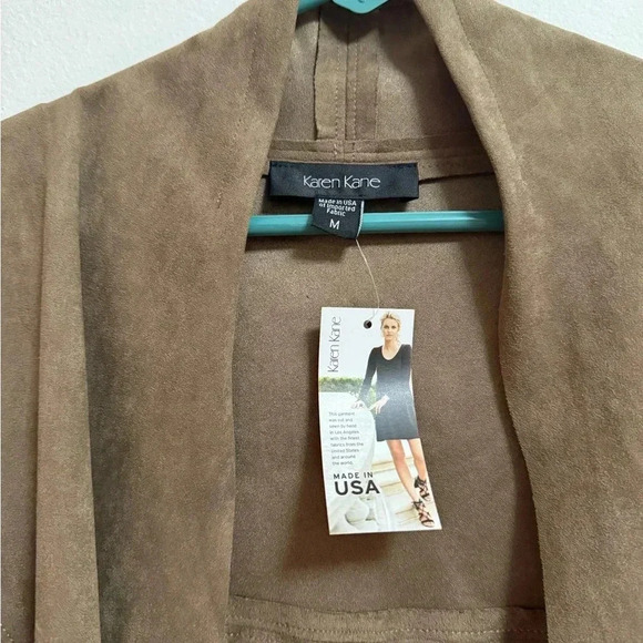 Women's Brown Sleeveless Jacket - Picture 2 of 7